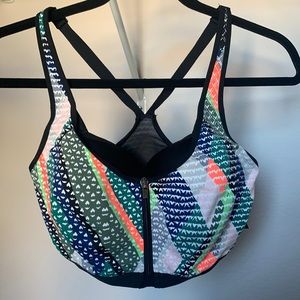 VSX Knockout Front-Close Sports Bra 32DDD